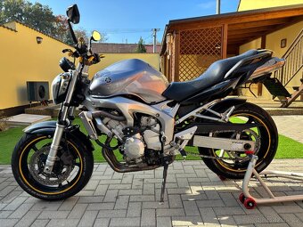 Yamaha FZ6N - 4