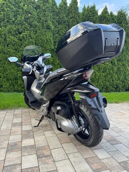 Honda Forza 300 - 4