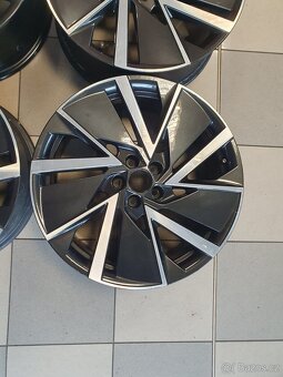Škoda Kamiq, Scala - Alu disky 18" AERO VEGA - 4