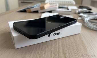 Apple iPhone 13 128GB - TOP stav 10/10 + příslušenství - 4