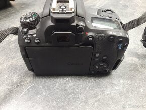 Zrcadlovka Canon eos 77D - 4