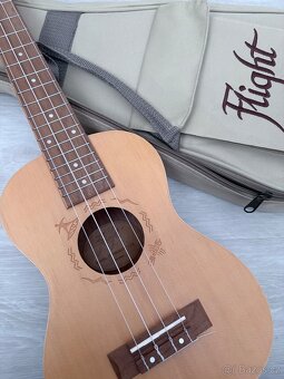 Koncertní ukulele Flight DUC525 SP/ZEB - 4