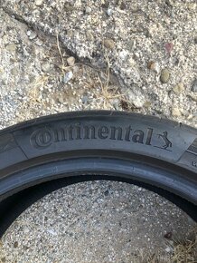 245/40/19 prodám 2 ks letních pneu - 4