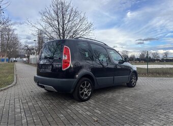 ŠKODA ROOMSTER 1.6 77 KW SCOUT - 4