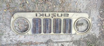 Suzuki LJ 80 - přední maska - 4