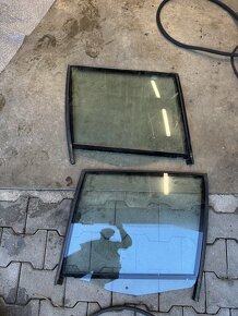 Prodám dvoj skla na bmw e39 touring - 4