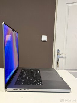 MacBook PRO 32/512 - 4