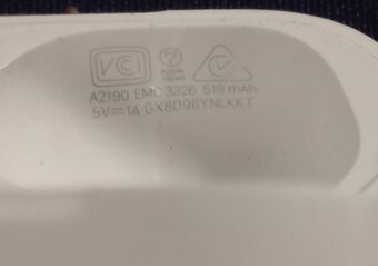AirPods Pro 1 with MagSafe Charging Case - 4