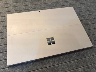 Microsoft Surface Pro 5 | 8GB RAM | 256GB SSD | klávesnice - 4