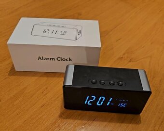 Skrytá FULL HD kamera v budiku WiFi P2P s 10 IR LED + 24/7 m - 4