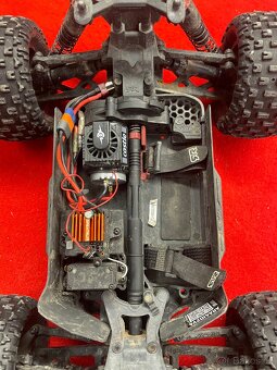 Arrma Senton +Arrma Granite - 4