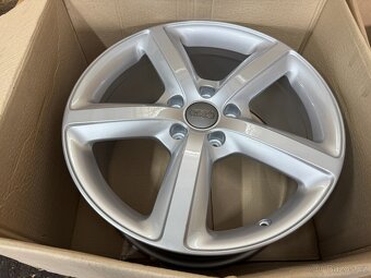 ORIGINÁL ALU KOLA AUDI Q7 4L 4L0601025H 5x130 ET60 9Jx20H2 - 4