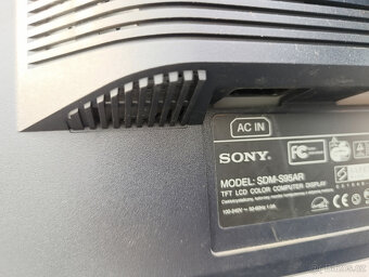 2x SONY MONITOR LCD - CENA ZA OBA 100KČ OSOBNĚ - 4
