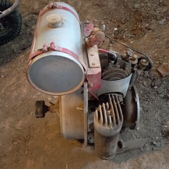 Prodám motor PF 62 - 4