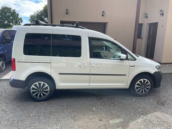 Vw Caddy 5 míst. 4x4. 2.0 TDI. Rv 2017. 100 TIS. KM. - 4