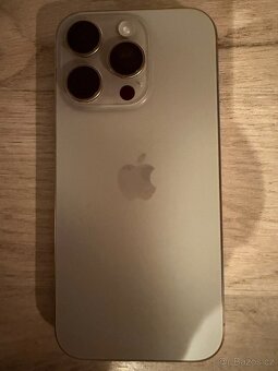 Prodám iPhone 16 pro 256 GB + Quadlock pouzdro - 4