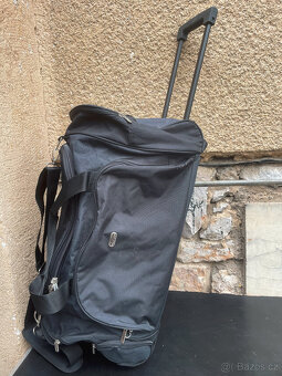 Umbro, taška se 2 kolečkami 70x35x30cm - 4