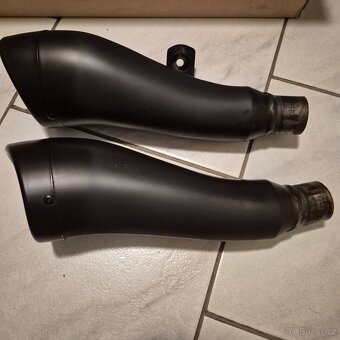 Koncovky výfuků na Indian Scout - 4