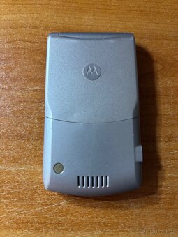Motorola RAZR V3 - 4