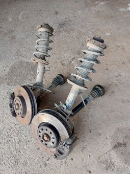 passat b6 přední těhlice kompletní + poloosy - 4