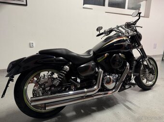 Kawasaki VN 1500 Meanstreak - 4