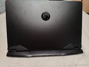 Herní notebook Msi A17 Alpha - 4