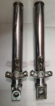 Spodní kluzáky Jawa 250, 350 - 4