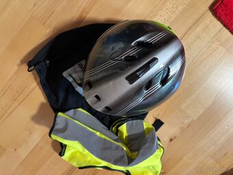 Dětská lyžařská helma - 4