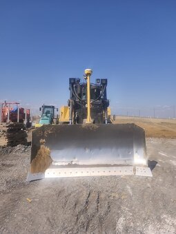 CAT D6XE - 4