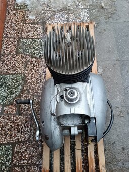 Motor Jawa 250, typ 559 panelka - 4