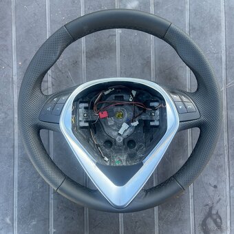 Alfa romeo Guilietta nový kožený volant - 4