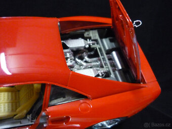 Ferrari GTO 1984 Bburago 1/18 - 4