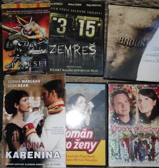 Filmy, dokumenty a hudba na DVD - 4