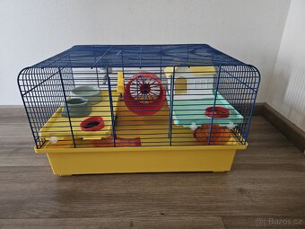 Prodám 2 klece pro křečka s příslušenstvím - 4
