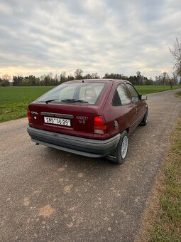 Opel kadett E - 4