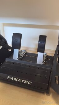 Sim racing simulator FANATEC - 4
