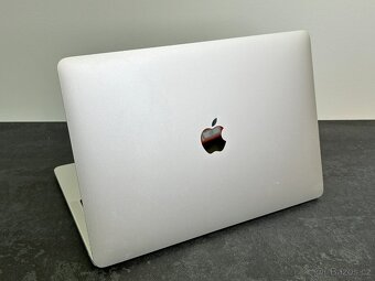 MacBook Pro 13'' 2018 / i5 / 16GB / 256GB SSD - DPH - 4