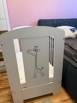 Prodám dětskou postýlku - 4