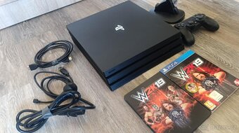 PS4 1TB PRO - 4