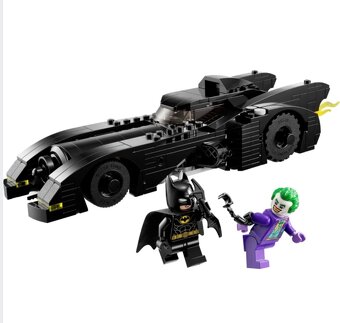 LEGO 76224 Batman™ vs. Joker™: Honička v Batmobilu - 4