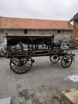 Pohřební kočár - 4