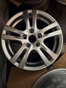 Alu Toyota 5x108 R15 6,5J ET42 - 4