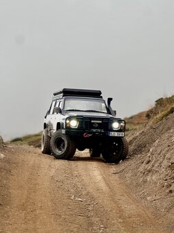 Nissan Patrol y60 expediční vůz - 4