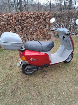 prodám skútr Piagio 50ccm - 4