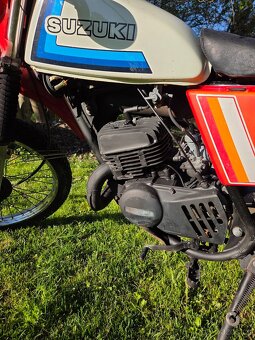 Suzuki TS 125 1980 - 4