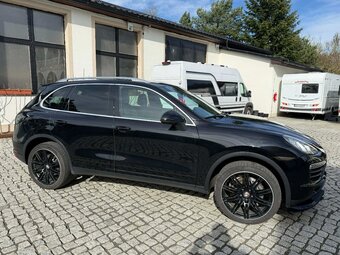 Porsche Cayenne - 4