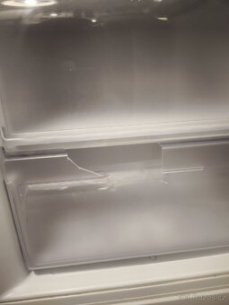 Lednička Hotpoint Ariston - 4