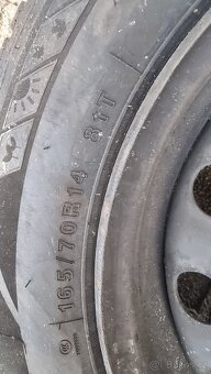 Prodám univerzální pneu 165/70/14 - 4