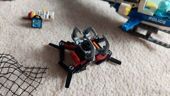 Lego City 60207 Letecká policie a dron - 4