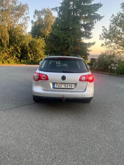 Volkswagen Passat B6 - 4